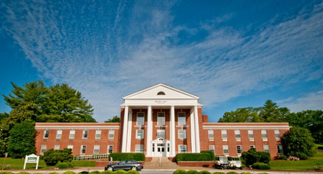 sau_building Southern Adventist University